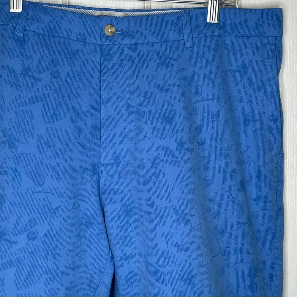 Peter Miller Blue Floral Tropical Golf Shorts Sz 38 BONN Sport